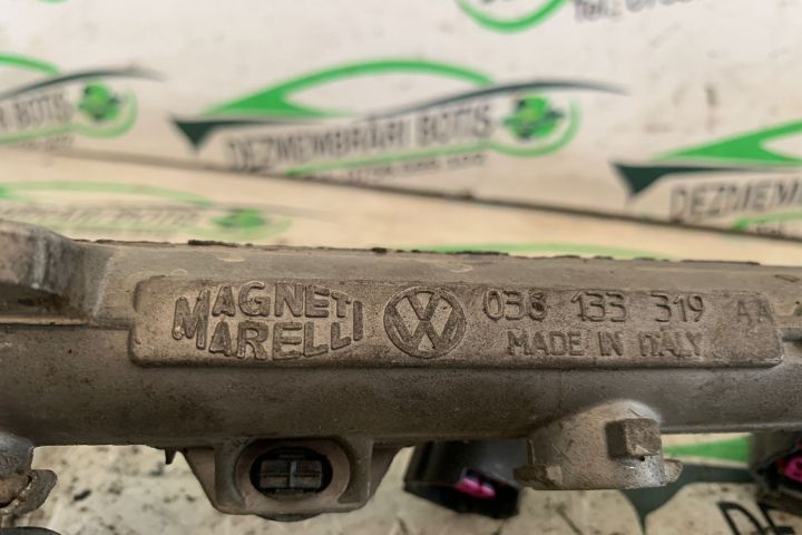 Rampa injectoare 036 133 319 Volkswagen VW Polo a 3-a generatie 6N