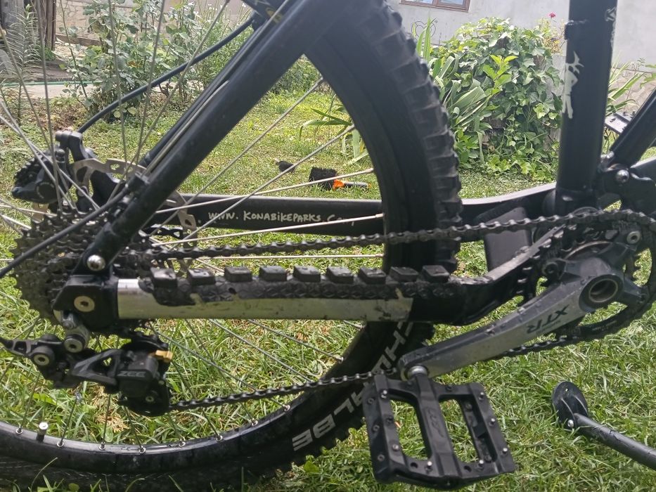 Bicicletă full suspension Kona Stinky - DH / Freeride