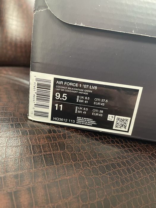 Кроссовки оригинальные Найк