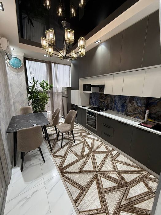 Своя! Юнусабад-13, «ЖК Megatower»