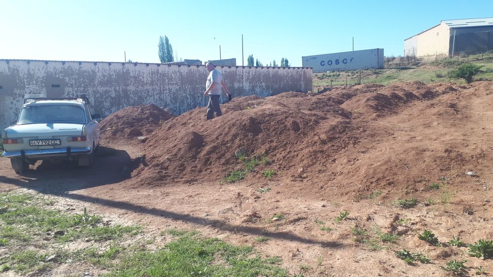 Mayskida 6 sotix yer togri tort burchak  ,Zvyozdichga tarafda