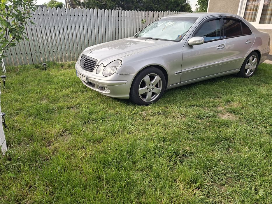 Vând Mercedes E-class w211