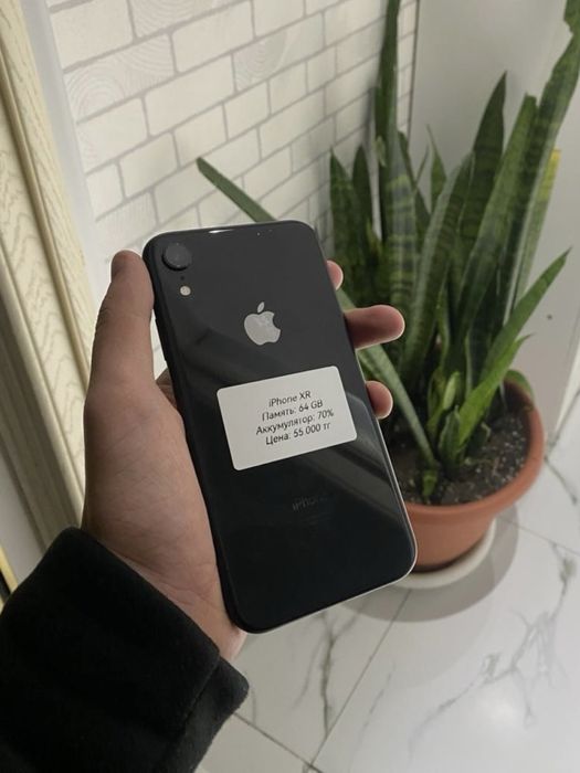 продам IPhone Xr