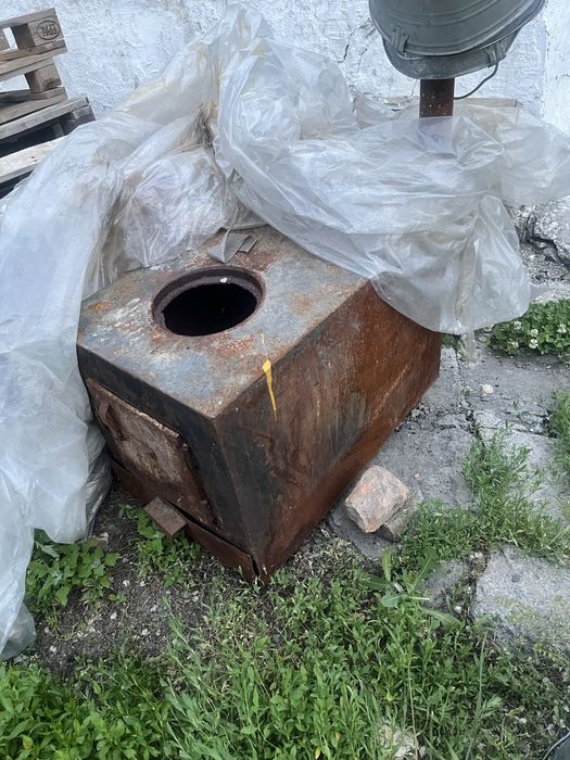 Продам металический печь
