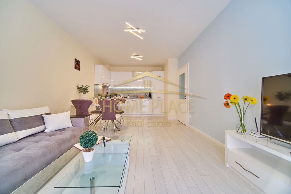 Дава се под наем Двустаен апартамент в Варна, Център - 65 кв.м за 918 € - Снимка #4