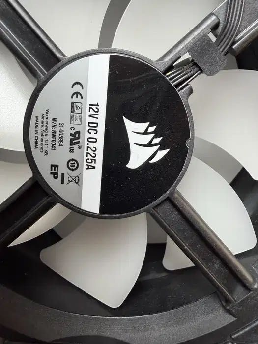 Ventilatoare de 120 mm corsair noi RGB ML