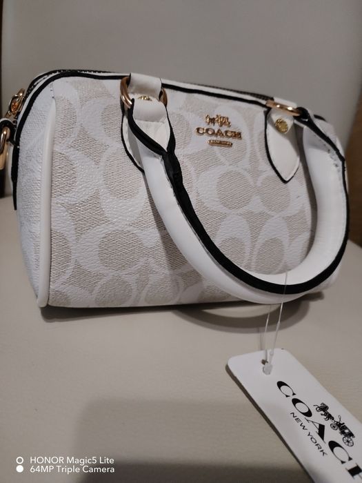 Дамска чанта Coach