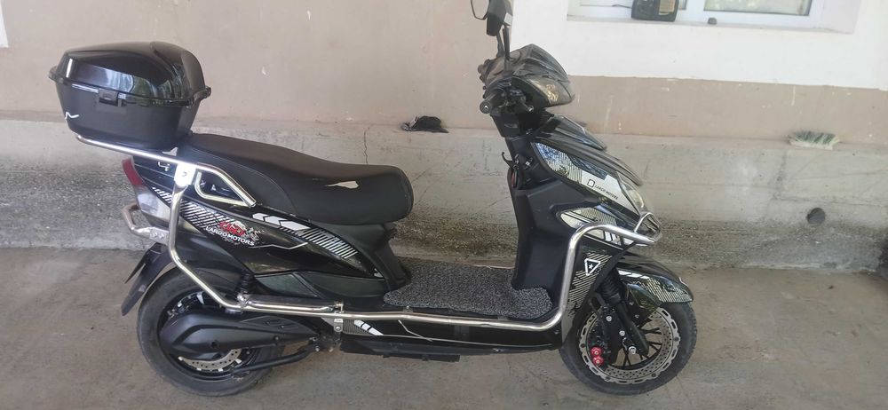 Largo Motors skuteri