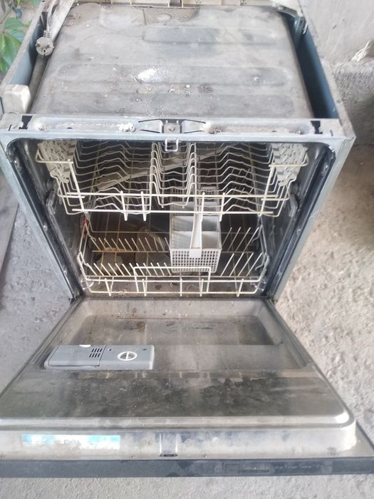 Продам посудомойку zanussi