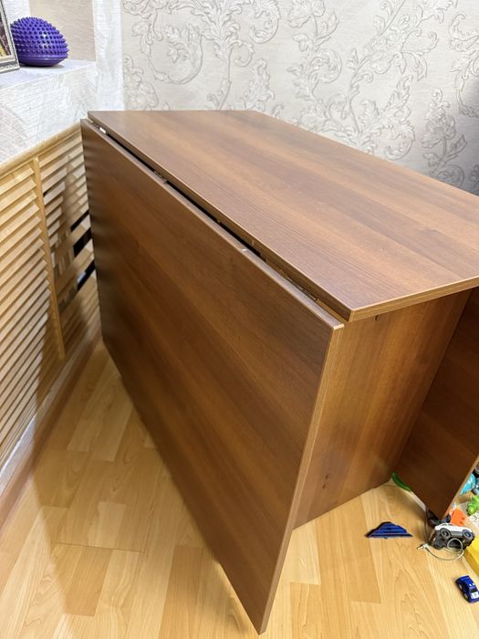 Продам Стол книжку