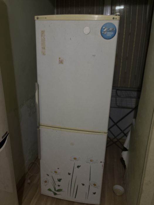 Холодильник роботает не холодеет