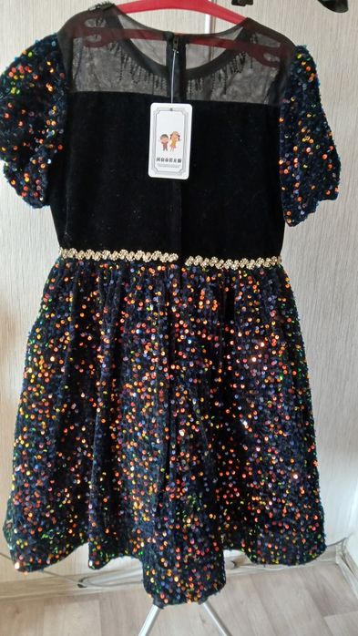 Продаётся платье