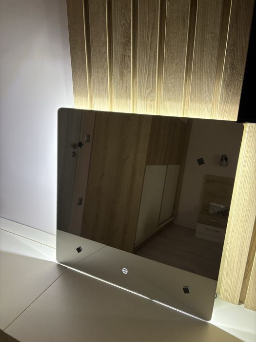 Огледало с LED сввтлина