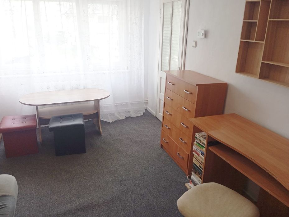 Inchiriez garsoniera zona Catedralai cu centrala proprie