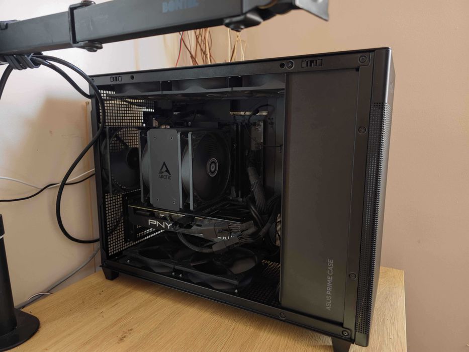 Компютър + 2k Монитор / Ryzen 5 7600, Rtx 4070 Super, 32GB DDR5 ram, 1TB NVMe