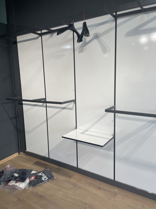 Продам торговые стеллажи