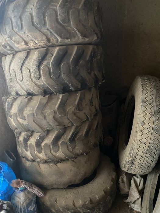 JCB трактори учун шина