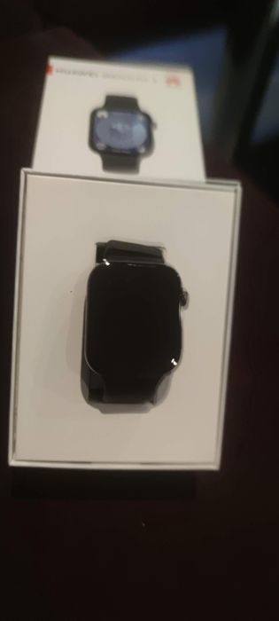 Смарт часовник Huawei watch fit 3