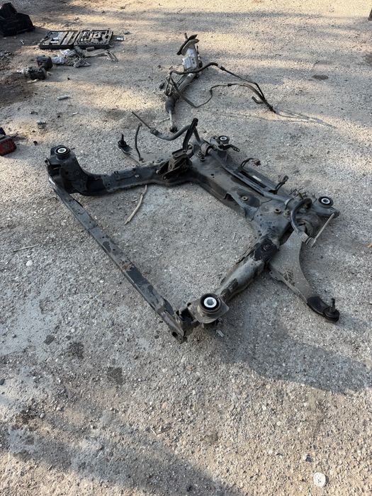Преден мост / магаре за Volvo V60 / S60 / XC60 - 31360348