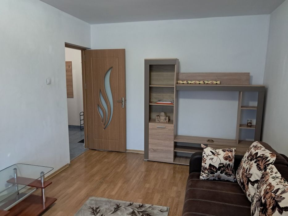 Inchiriez apartament, Iași Canta. Pret 350euro