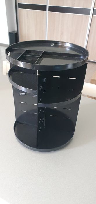 Suport  rotativ produse machiaj