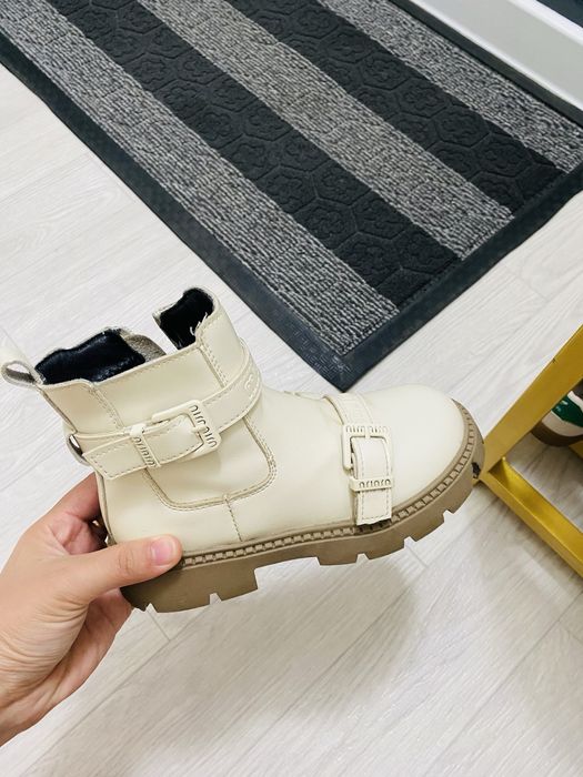 Продам обувь осенний 30 р