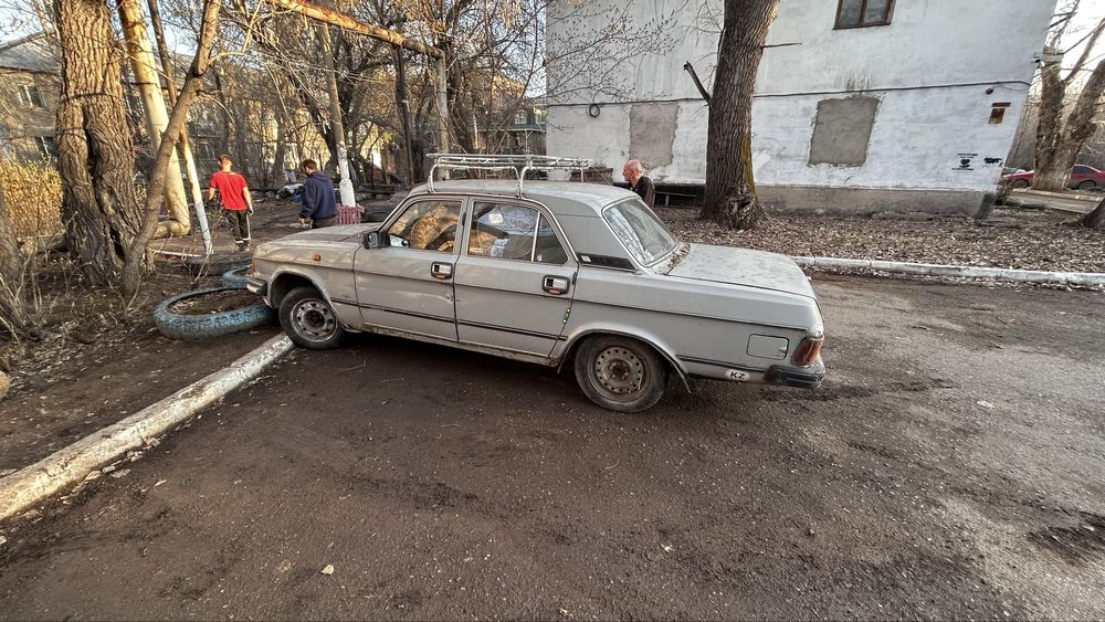 Продаю 2 Волги 31029