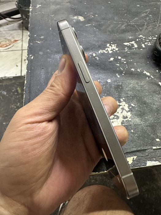 iphone 15 pro Titanium