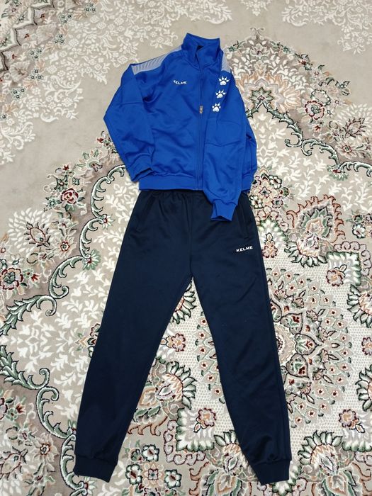 Продам двойка  Kelme 10 000 М размер
