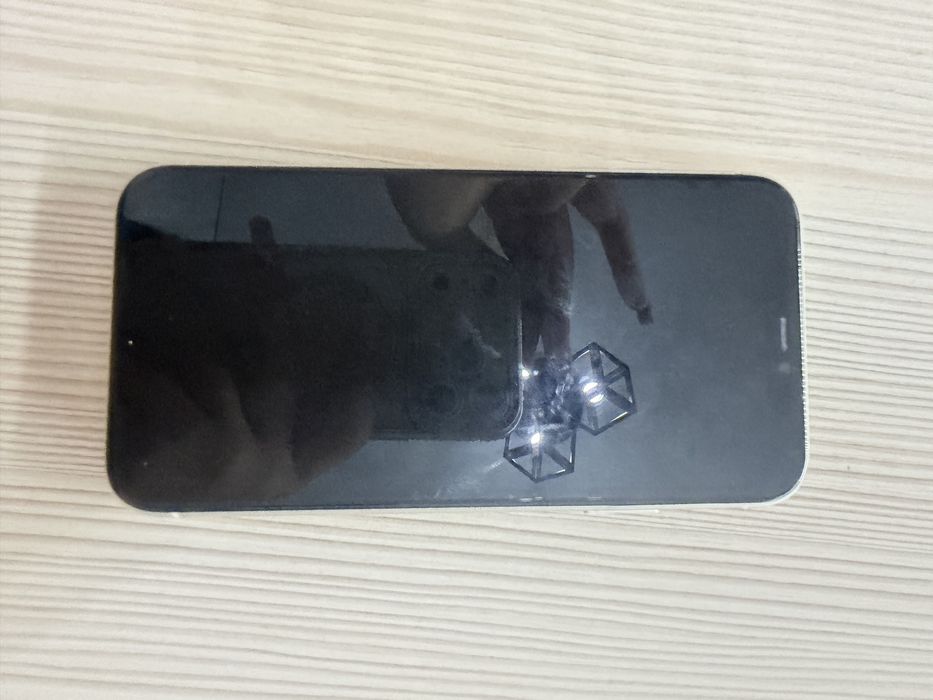 айфон 11, 64 гб, аккумулятор 74%