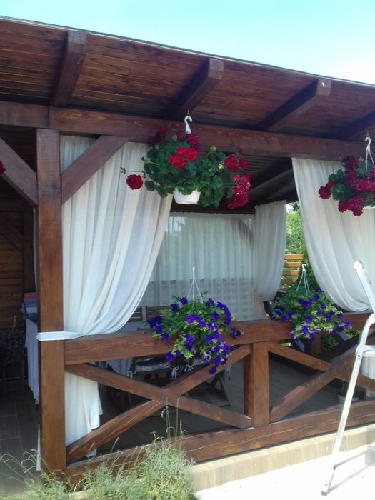 Terase, foișoare,acoperiș,cabane,tot ce tine de domeniul dulgherie