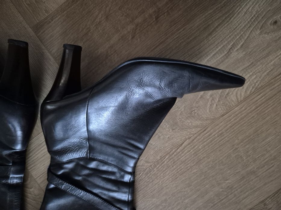 Cizme de piele cu toc