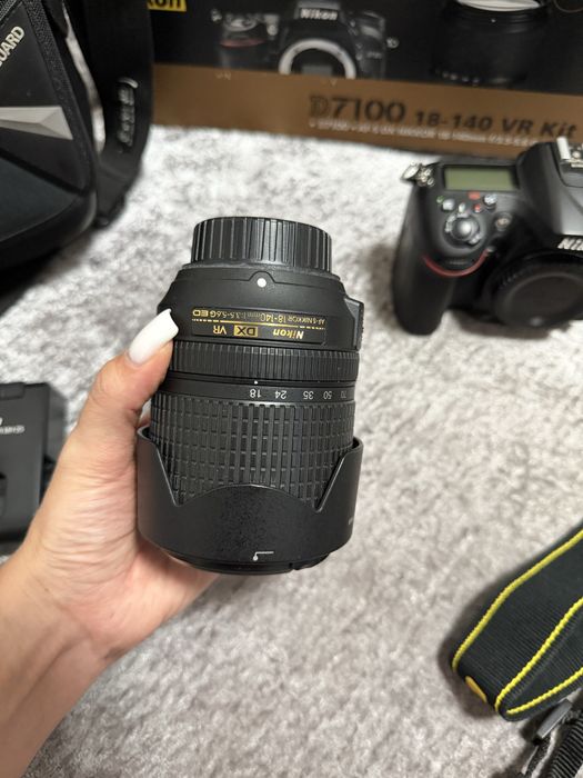 Продается фотоаппарат Nikon D7100