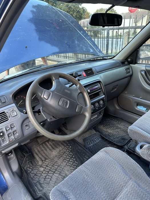 Honda CR-V 1. генерация | 1997 г. | 128 к.с. | Автоматик |Газов инжекцион. Продава се цяла,а не на части.