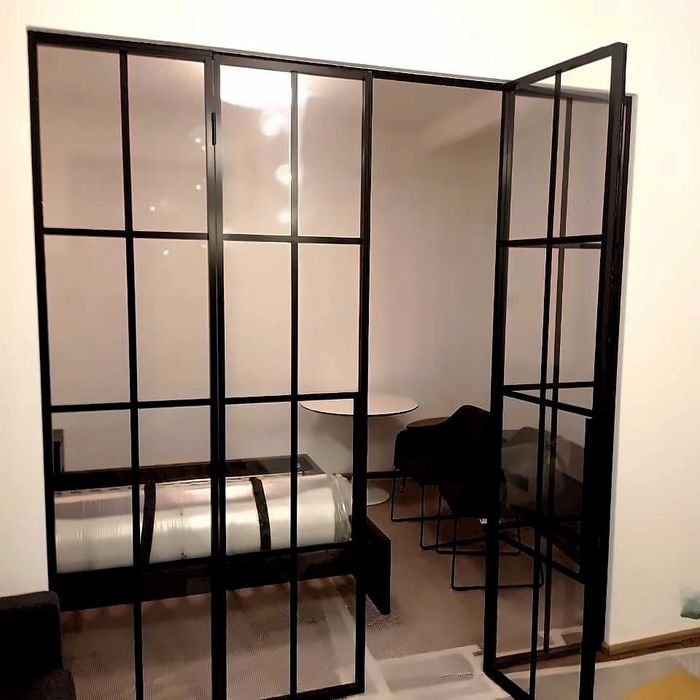 Раздвижные двери и перегородки в стиле лофт / Душевые кабины