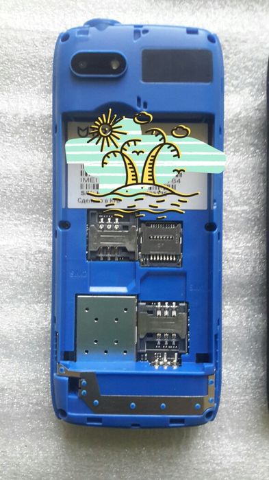 Мобильный телефон с функцией Power banka