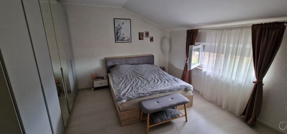 Casa tip multiplex de vanzare