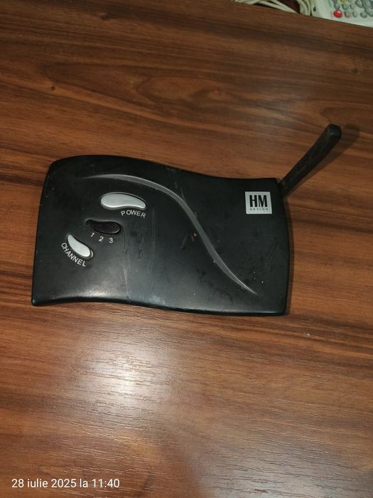 Vând transmițător wireless audio/video HM Design
