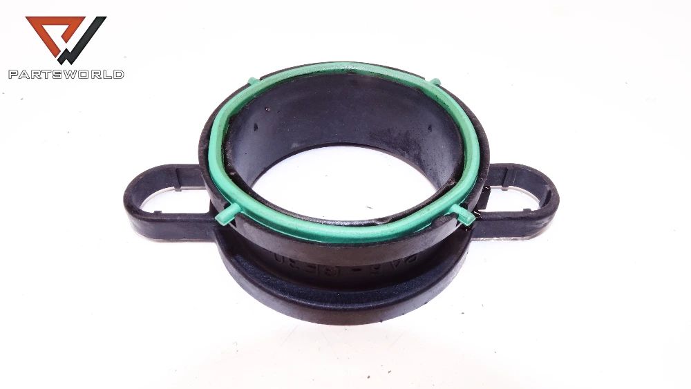 Фланец на компресор Mercedes W203 M111 – A1111401244