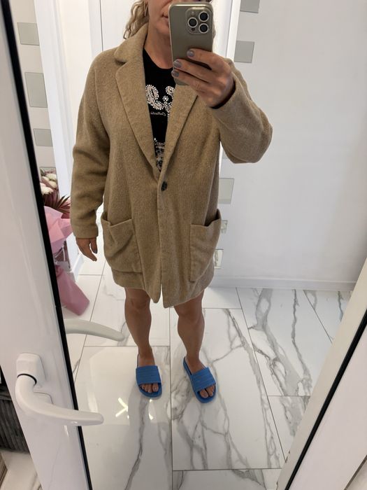 Зимно палто в червен цвят