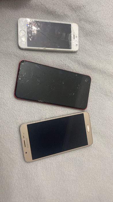 Продаю 3телефона