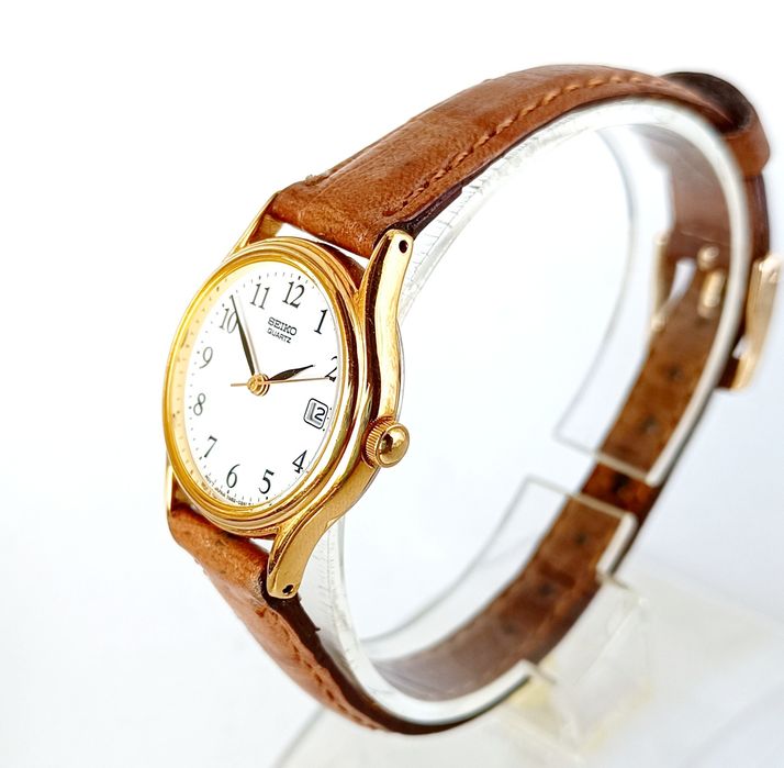 SEIKO quartz 7N82-0101 дамски часовник. Много запазен, с оригиналната си каишка