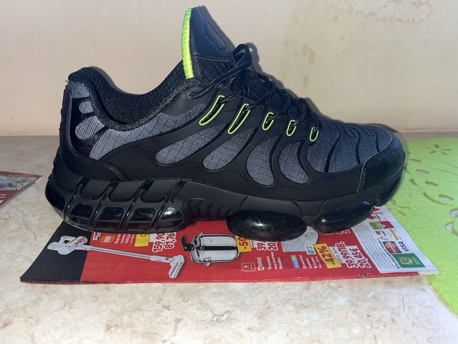 Продавам чисто нови обувки