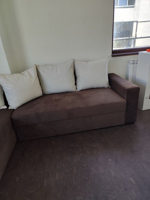 Разтегателен диван 2,70 на 90 на 1,80