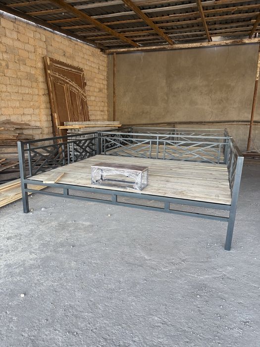 Tapchan hi tech, suri, chorpoya, Kravat, Temir tapchan loft