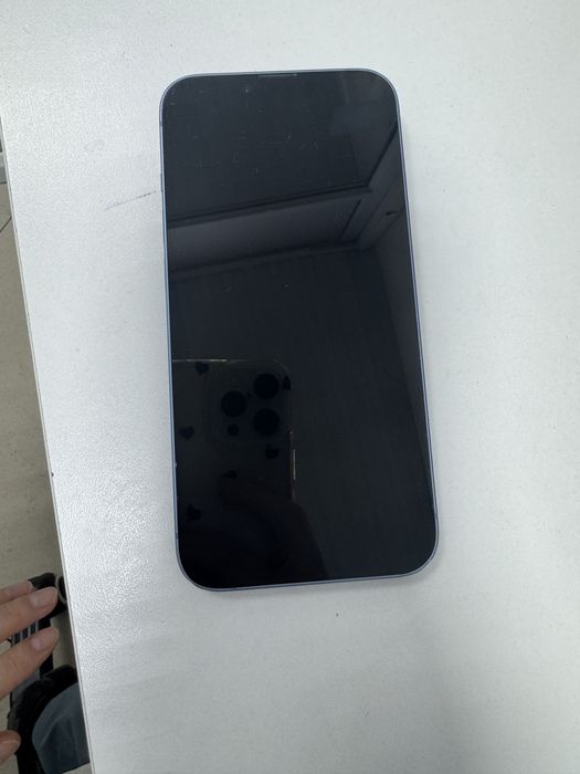 Продам Iphone 14