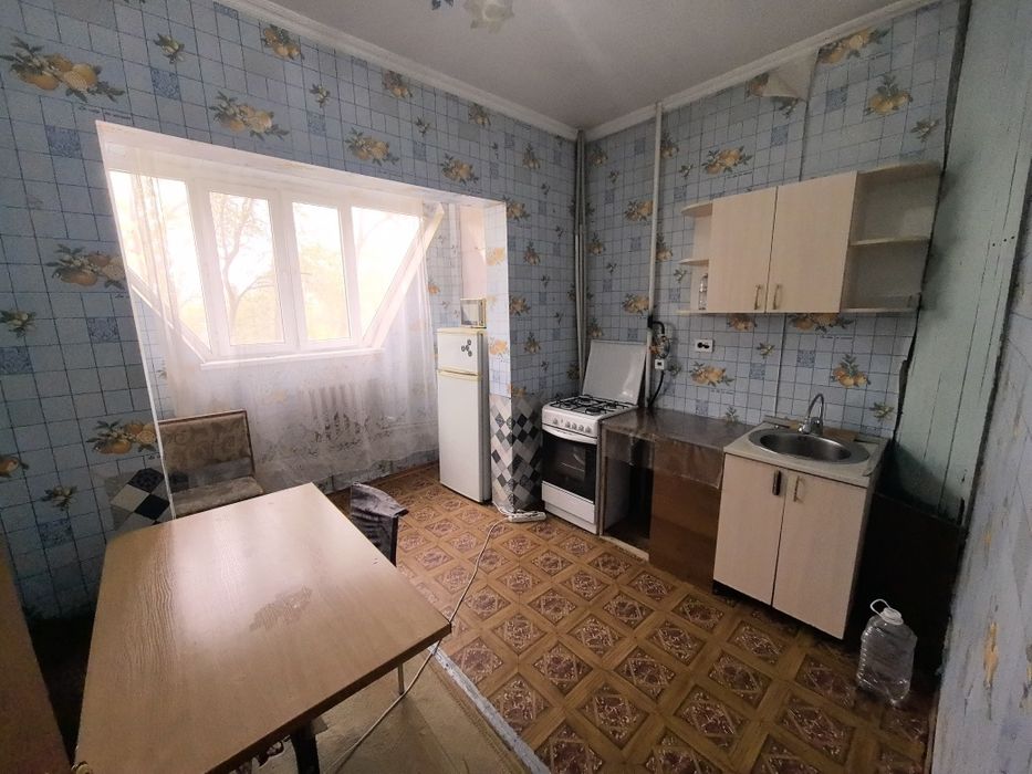Продается 2 комнатная квартира в пятом микрорайоне