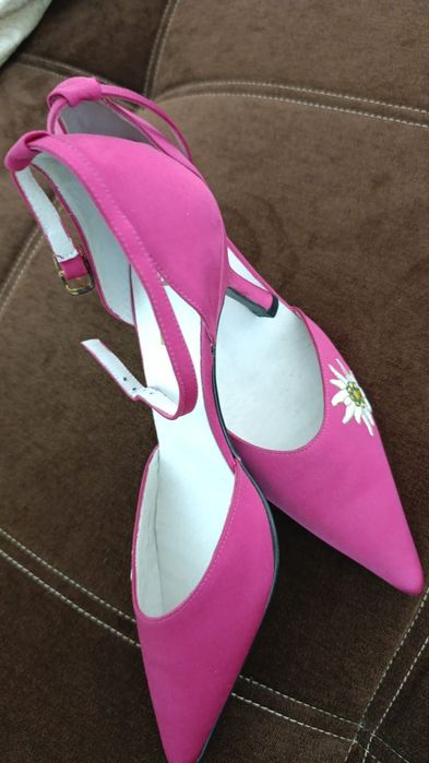 Туфли с ремешком, . Новые. Италия. Размер 39