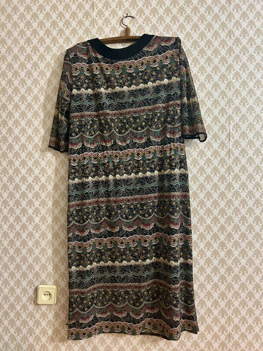 Продам женское платье