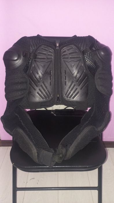 Протекторна жилетка Dainese